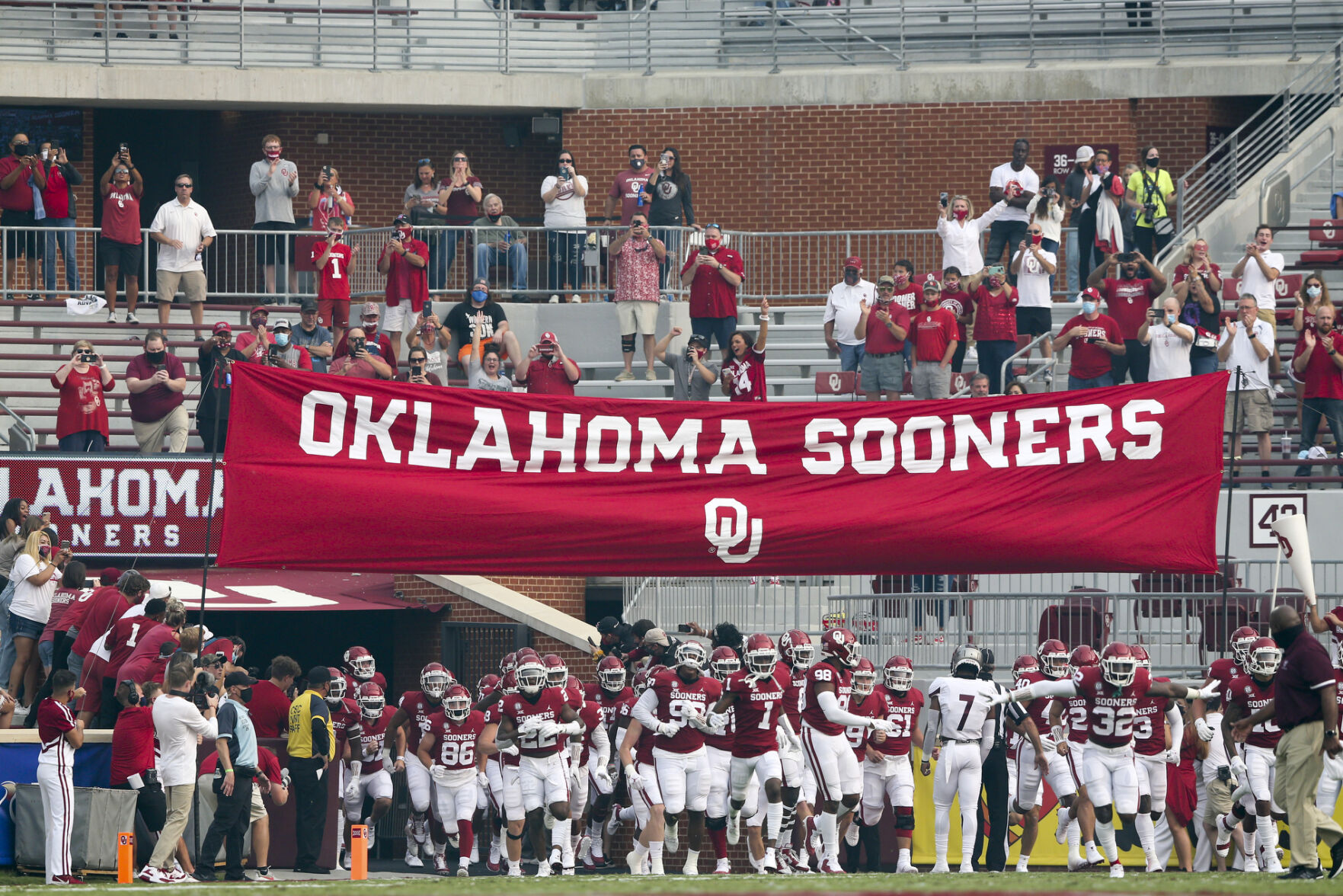 Oklahoma Sooners vs Missouri State Bears
